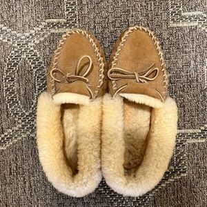 LL Bean Wicked slippers Women Size 9 M
